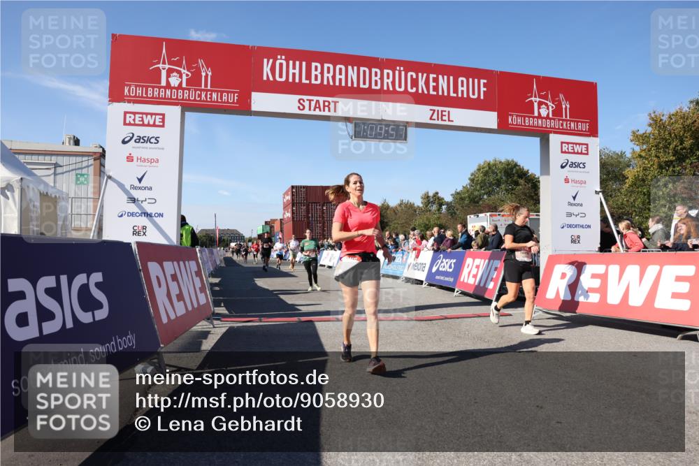 03.10.2025 - Köhlbrandbrückenlauf Lena Gebhardt http://msf.ph/oto/9058930 03.10.2025 13:09:58 Ziel 4260, 4625, 4718, 4787, 4837, 4929, 5520, 5763, 5941, 6083, 6750, 6764 meine-sportfotos.de
