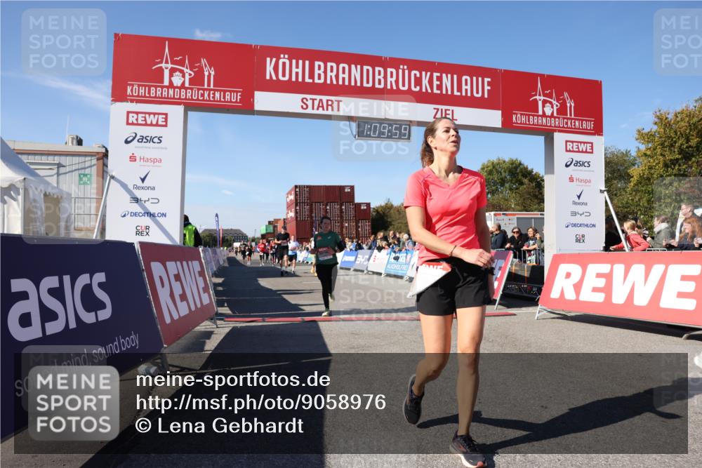 03.10.2025 - Köhlbrandbrückenlauf Lena Gebhardt http://msf.ph/oto/9058976 03.10.2025 13:09:59 Ziel 4260, 4625, 4718, 4787, 4837, 4929, 5520, 5763, 5941, 6083, 6428, 6432, 6750, 6764 meine-sportfotos.de