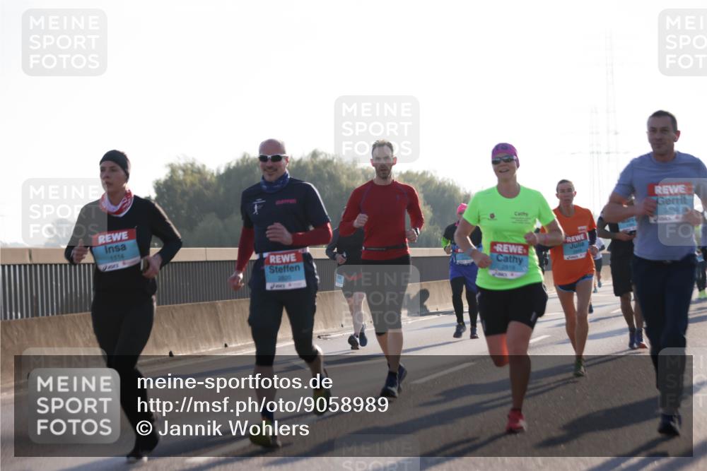 03.10.2025 - Köhlbrandbrückenlauf Jannik Wohlers http://msf.ph/oto/9058989 03.10.2025 09:14:14 Position 3 1114, 2819, 3404 meine-sportfotos.de