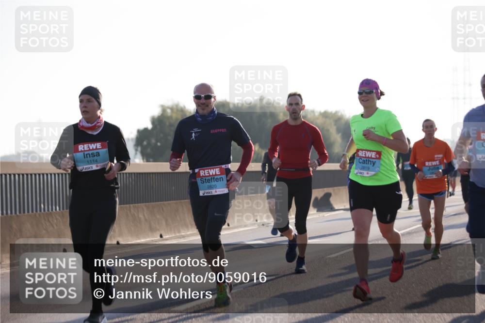 03.10.2025 - Köhlbrandbrückenlauf Jannik Wohlers http://msf.ph/oto/9059016 03.10.2025 09:14:14 Position 3 1114, 2820, 30, 2819 meine-sportfotos.de