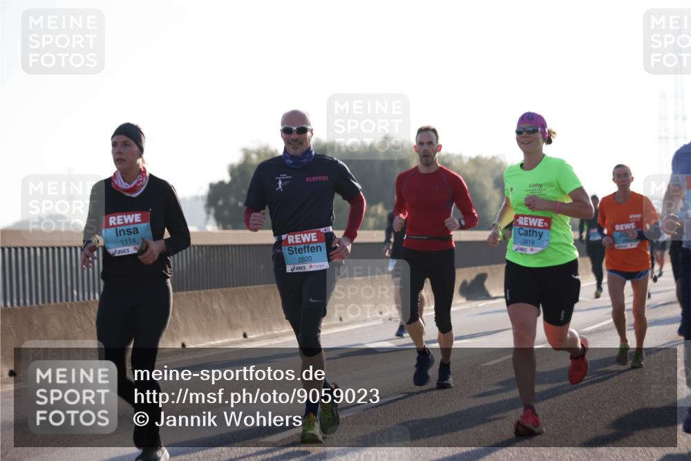 03.10.2025 - Köhlbrandbrückenlauf Jannik Wohlers http://msf.ph/oto/9059023 03.10.2025 09:14:14 Position 3 1114, 2820, 2819 meine-sportfotos.de