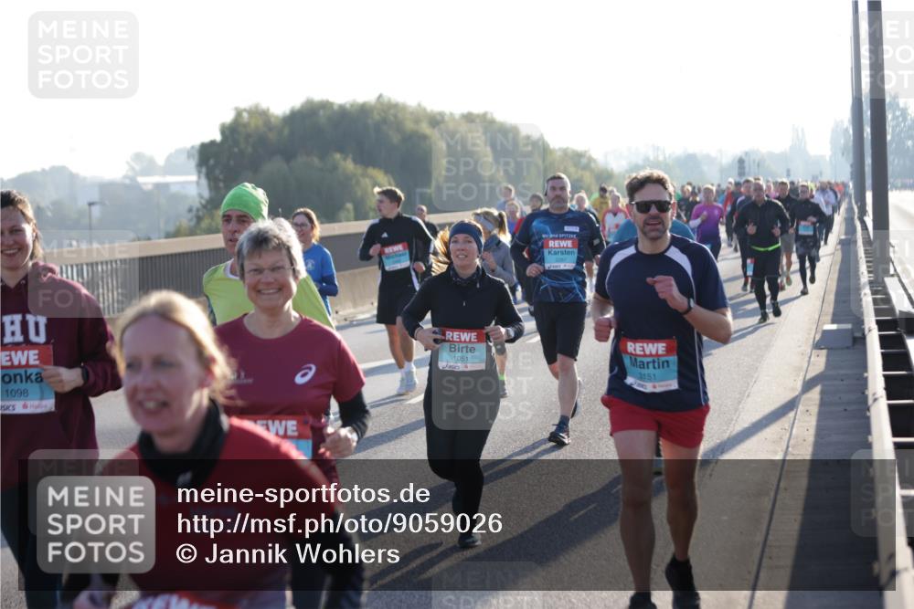 03.10.2025 - Köhlbrandbrückenlauf Jannik Wohlers http://msf.ph/oto/9059026 03.10.2025 09:22:01 Position 3 1098, 1051, 3151 meine-sportfotos.de
