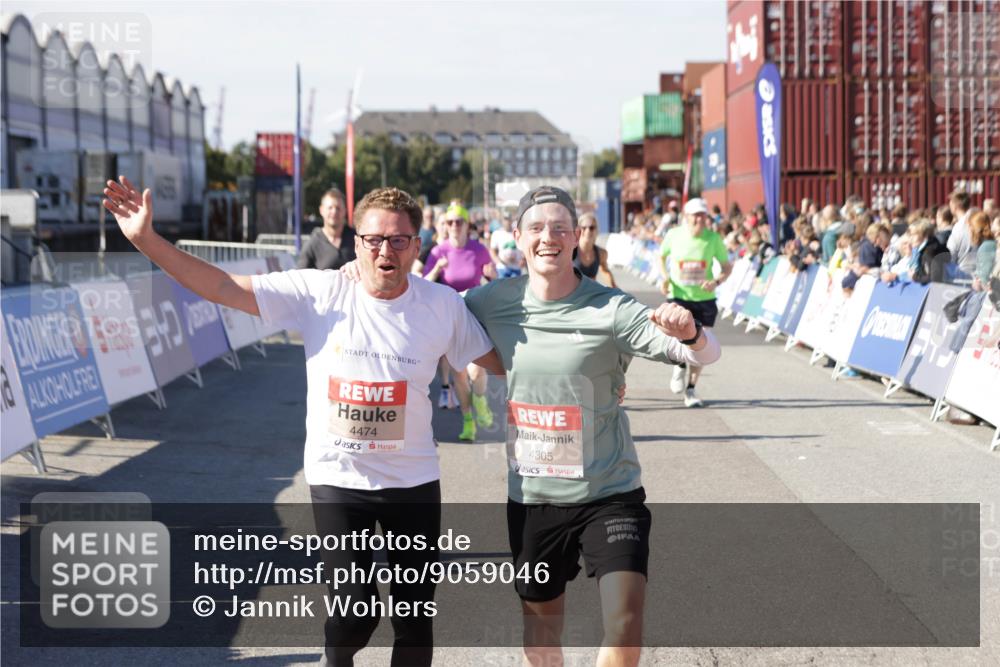03.10.2025 - Köhlbrandbrückenlauf Jannik Wohlers http://msf.ph/oto/9059046 03.10.2025 13:12:10 Ziel 4176, 4305, 4369, 4468, 4470, 4474, 5644, 5856, 5910, 5911, 5927, 6098, 6121, 6184, 6185 meine-sportfotos.de