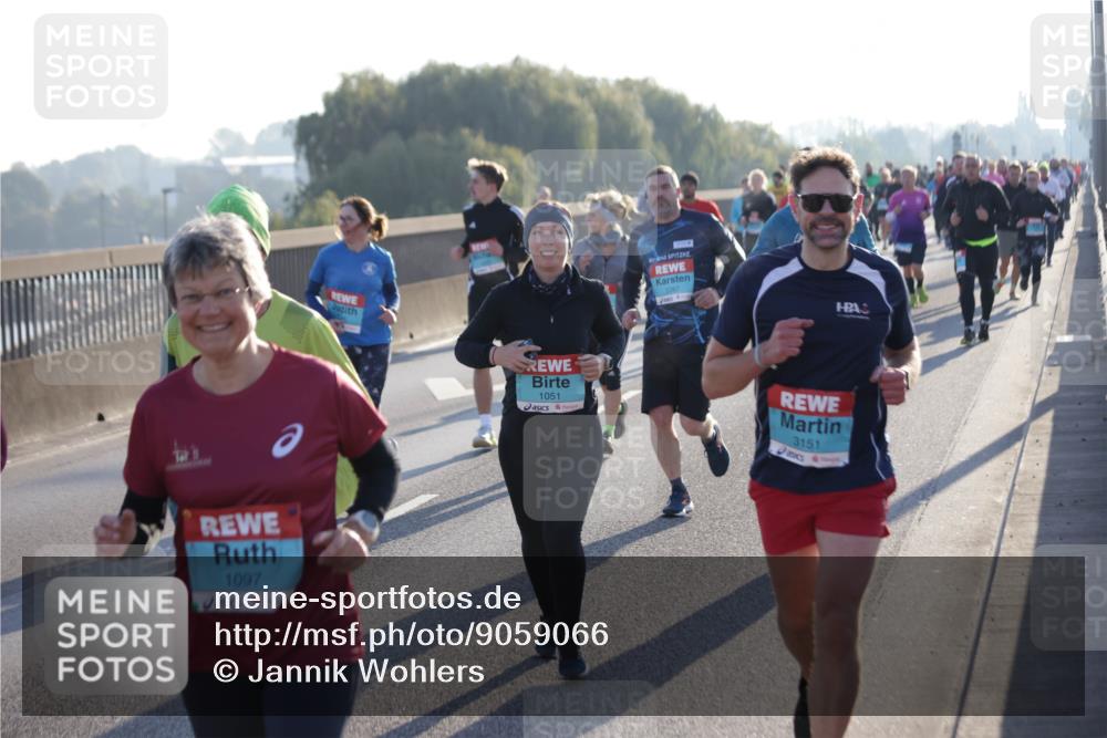 03.10.2025 - Köhlbrandbrückenlauf Jannik Wohlers http://msf.ph/oto/9059066 03.10.2025 09:22:01 Position 3 1097, 1051, 3151 meine-sportfotos.de