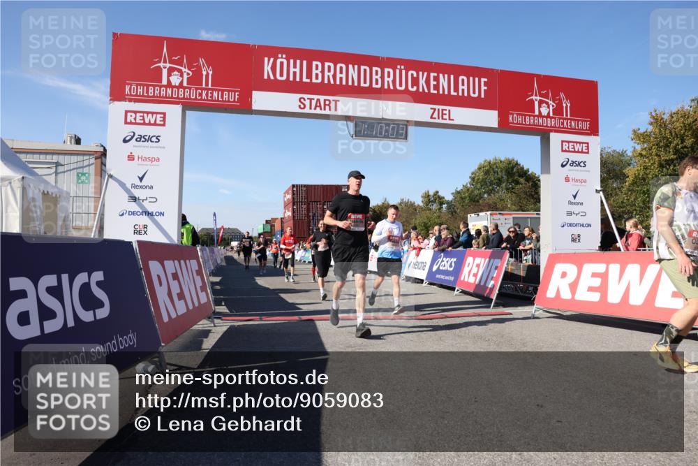 03.10.2025 - Köhlbrandbrückenlauf Lena Gebhardt http://msf.ph/oto/9059083 03.10.2025 13:10:03 Ziel 4196, 4260, 4573, 4718, 4730, 4787, 4837, 4929, 5763, 5977, 6083, 6111, 6428, 6432, 6750, 6764 meine-sportfotos.de