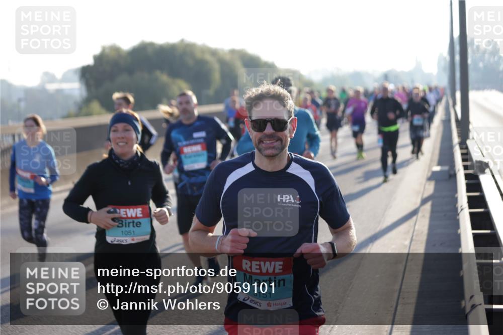 03.10.2025 - Köhlbrandbrückenlauf Jannik Wohlers http://msf.ph/oto/9059101 03.10.2025 09:22:02 Position 3 1051, 3151 meine-sportfotos.de