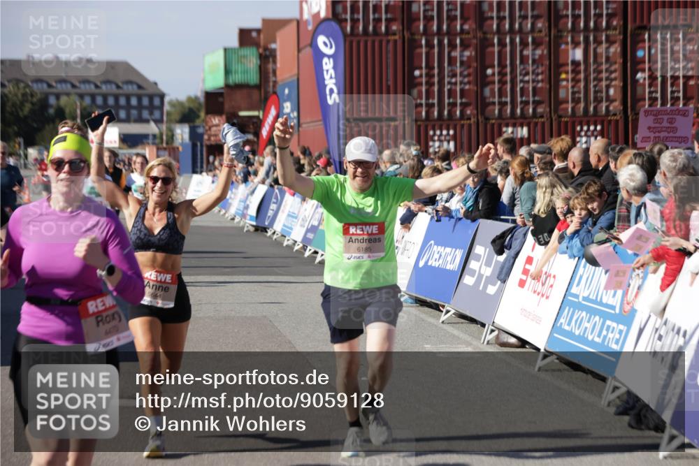 03.10.2025 - Köhlbrandbrückenlauf Jannik Wohlers http://msf.ph/oto/9059128 03.10.2025 13:12:12 Ziel 4176, 4305, 4369, 4468, 4470, 4474, 4656, 5644, 5856, 5927, 6098, 6121, 6184, 6185, 6565, 6566 meine-sportfotos.de