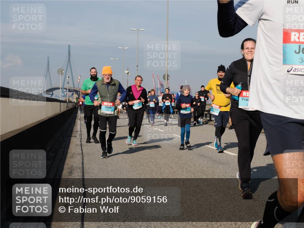 03.10.2025 - Köhlbrandbrückenlauf Fabian Wolf http://msf.ph/oto/9059156 03.10.2025 10:04:42 Position 3 2187, 1, 3 meine-sportfotos.de