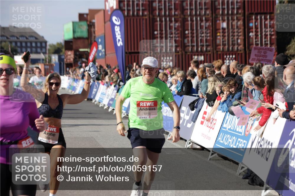 03.10.2025 - Köhlbrandbrückenlauf Jannik Wohlers http://msf.ph/oto/9059157 03.10.2025 13:12:13 Ziel 4176, 4305, 4369, 4468, 4470, 4474, 4656, 5644, 5856, 5927, 6098, 6121, 6184, 6185, 6565, 6566 meine-sportfotos.de