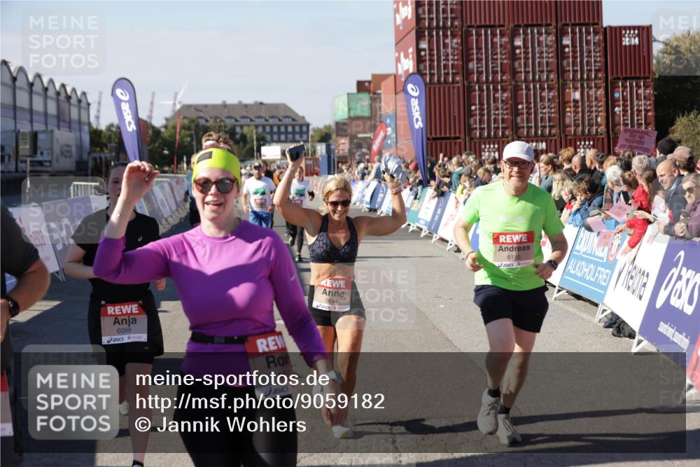 03.10.2025 - Köhlbrandbrückenlauf Jannik Wohlers http://msf.ph/oto/9059182 03.10.2025 13:12:13 Ziel 4176, 4305, 4369, 4468, 4470, 4474, 4656, 5644, 5856, 5927, 6098, 6121, 6184, 6185, 6565, 6566 meine-sportfotos.de