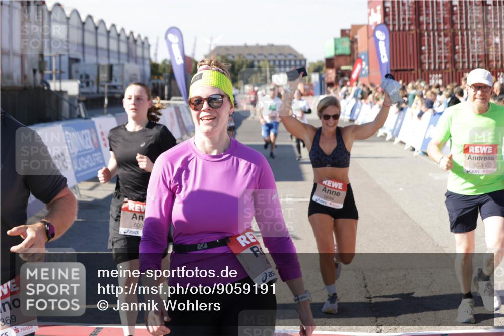 03.10.2025 - Köhlbrandbrückenlauf Jannik Wohlers http://msf.ph/oto/9059191 03.10.2025 13:12:14 Ziel 4176, 4266, 4305, 4369, 4468, 4470, 4474, 4656, 5062, 5644, 5856, 6098, 6121, 6184, 6185, 6565, 6566 meine-sportfotos.de
