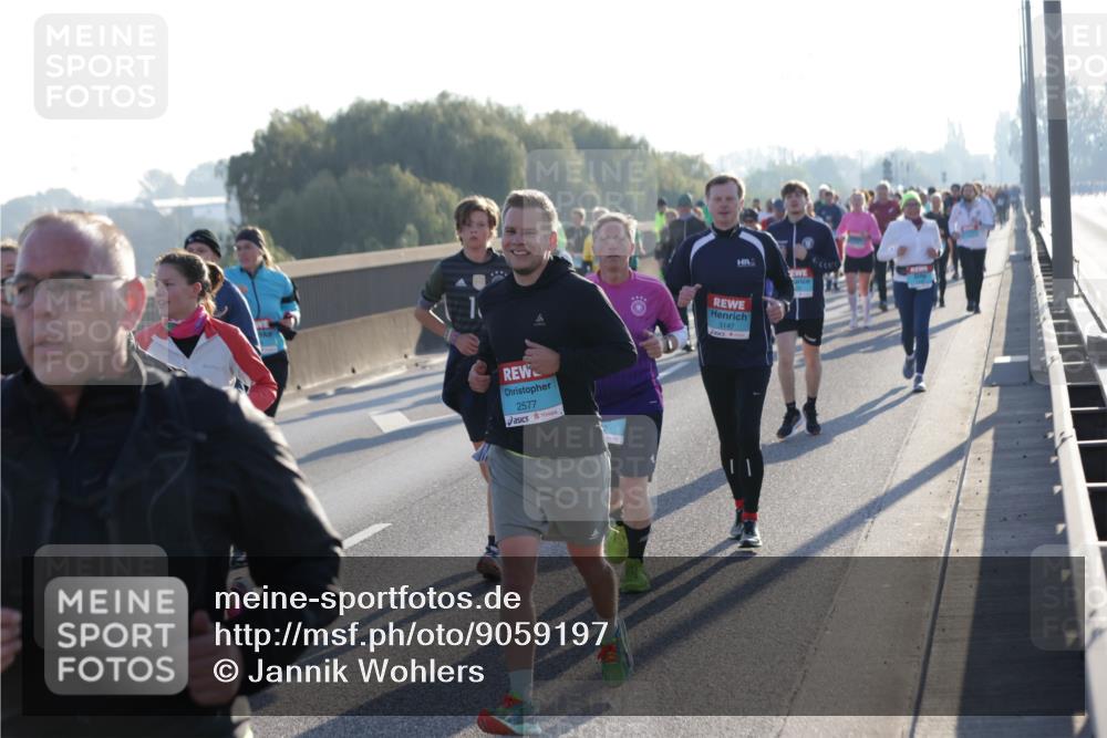 03.10.2025 - Köhlbrandbrückenlauf Jannik Wohlers http://msf.ph/oto/9059197 03.10.2025 09:22:08 Position 3 2577, 3147 meine-sportfotos.de
