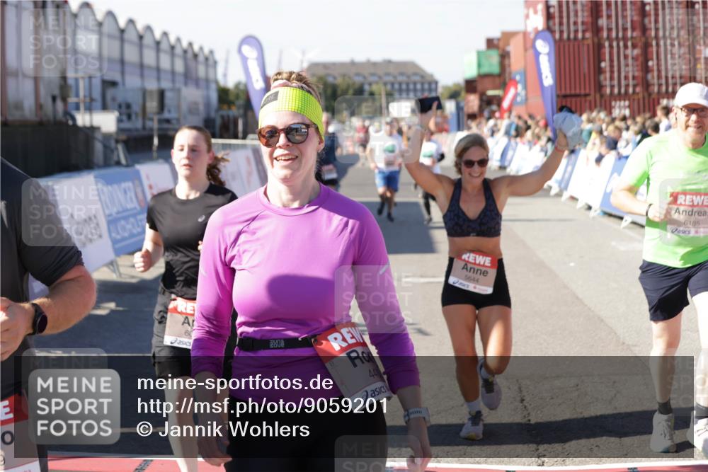 03.10.2025 - Köhlbrandbrückenlauf Jannik Wohlers http://msf.ph/oto/9059201 03.10.2025 13:12:14 Ziel 4176, 4266, 4305, 4369, 4468, 4470, 4474, 4656, 5062, 5644, 5856, 6098, 6121, 6184, 6185, 6565, 6566 meine-sportfotos.de