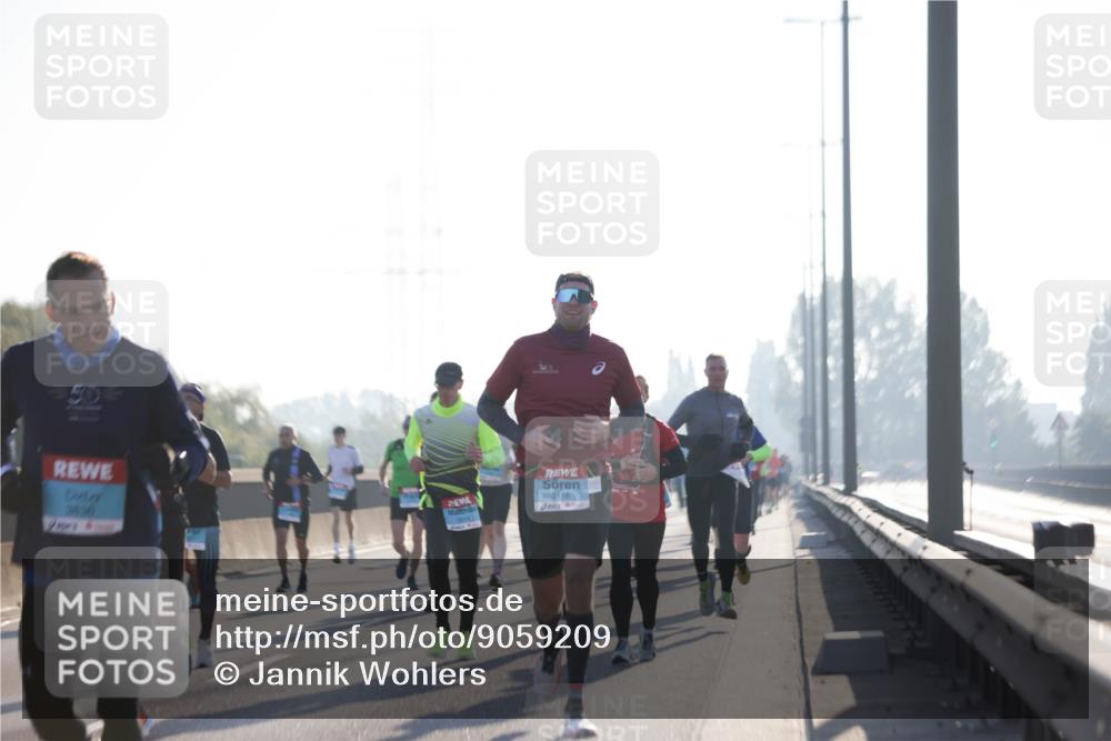 03.10.2025 - Köhlbrandbrückenlauf Jannik Wohlers http://msf.ph/oto/9059209 03.10.2025 09:14:19 Position 3 3118 meine-sportfotos.de