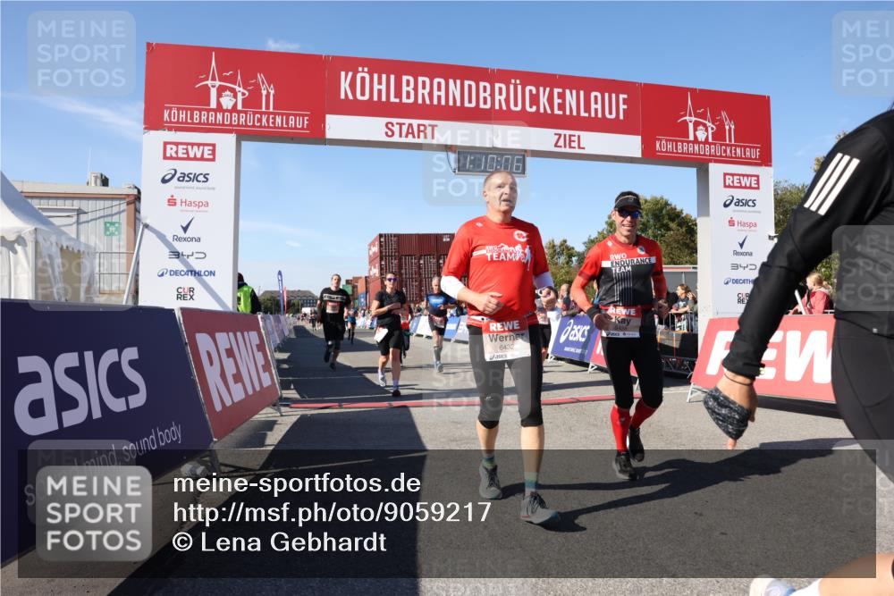 03.10.2025 - Köhlbrandbrückenlauf Lena Gebhardt http://msf.ph/oto/9059217 03.10.2025 13:10:07 Ziel 4196, 4343, 4573, 4730, 4787, 4929, 5763, 5977, 6083, 6111, 6428, 6432, 6764, 6813 meine-sportfotos.de