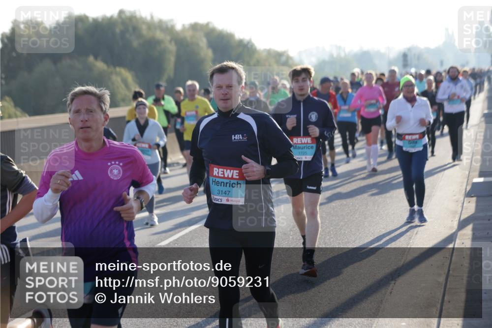 03.10.2025 - Köhlbrandbrückenlauf Jannik Wohlers http://msf.ph/oto/9059231 03.10.2025 09:22:10 Position 3 3582, 1725, 3147 meine-sportfotos.de