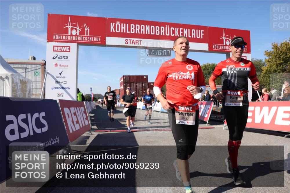 03.10.2025 - Köhlbrandbrückenlauf Lena Gebhardt http://msf.ph/oto/9059239 03.10.2025 13:10:07 Ziel 4196, 4343, 4573, 4730, 4787, 4929, 5763, 5977, 6083, 6111, 6428, 6432, 6764, 6813 meine-sportfotos.de