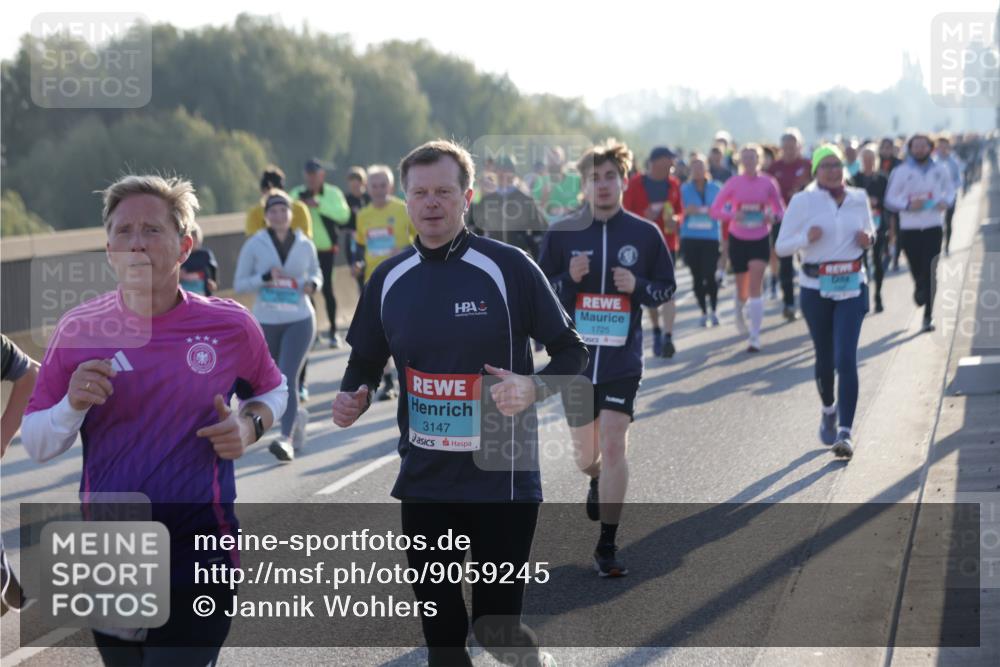 03.10.2025 - Köhlbrandbrückenlauf Jannik Wohlers http://msf.ph/oto/9059245 03.10.2025 09:22:10 Position 3 3562, 3147, 1725 meine-sportfotos.de