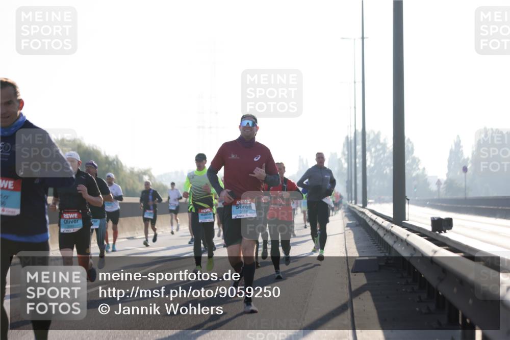 03.10.2025 - Köhlbrandbrückenlauf Jannik Wohlers http://msf.ph/oto/9059250 03.10.2025 09:14:19 Position 3 50, 96, 3118 meine-sportfotos.de