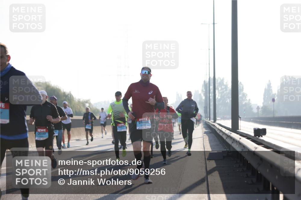 03.10.2025 - Köhlbrandbrückenlauf Jannik Wohlers http://msf.ph/oto/9059256 03.10.2025 09:14:20 Position 3 3118 meine-sportfotos.de