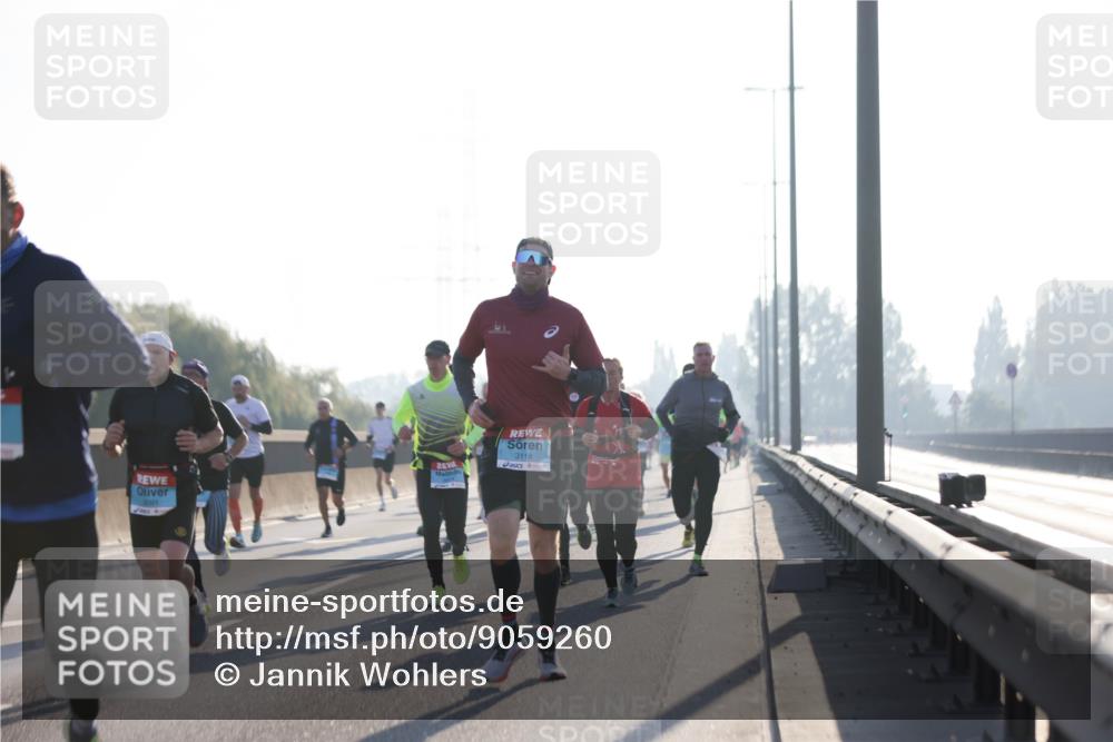 03.10.2025 - Köhlbrandbrückenlauf Jannik Wohlers http://msf.ph/oto/9059260 03.10.2025 09:14:20 Position 3 3118 meine-sportfotos.de