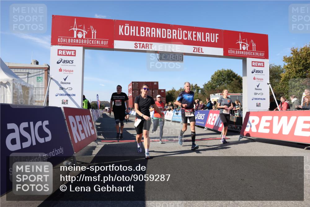 03.10.2025 - Köhlbrandbrückenlauf Lena Gebhardt http://msf.ph/oto/9059287 03.10.2025 13:10:09 Ziel 4196, 4343, 4573, 4683, 4730, 4787, 4822, 4929, 5977, 6083, 6111, 6428, 6432, 6764, 6813 meine-sportfotos.de