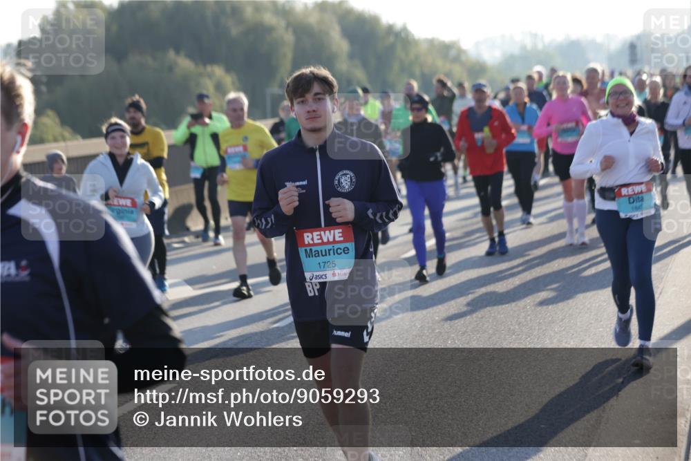 03.10.2025 - Köhlbrandbrückenlauf Jannik Wohlers http://msf.ph/oto/9059293 03.10.2025 09:22:11 Position 3 1725, 1847 meine-sportfotos.de