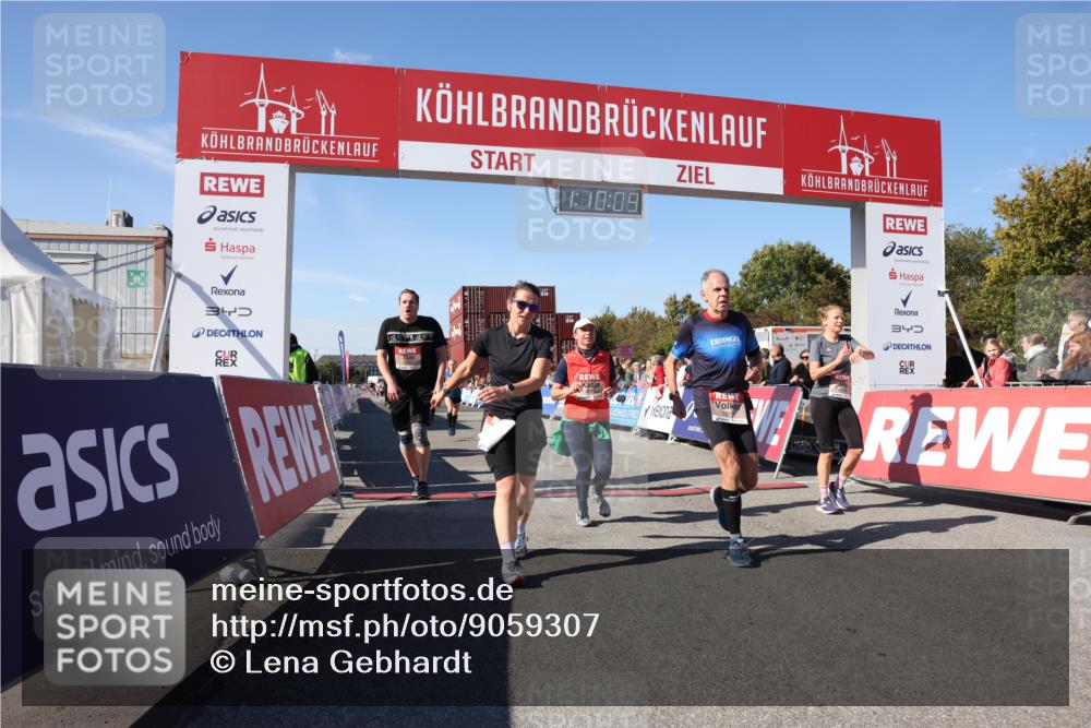 03.10.2025 - Köhlbrandbrückenlauf Lena Gebhardt http://msf.ph/oto/9059307 03.10.2025 13:10:09 Ziel 4196, 4343, 4573, 4683, 4730, 4787, 4822, 4929, 5977, 6083, 6111, 6428, 6432, 6764, 6813 meine-sportfotos.de