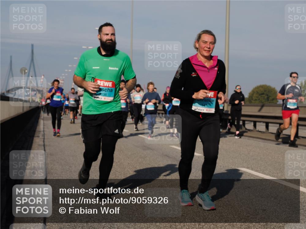 03.10.2025 - Köhlbrandbrückenlauf Fabian Wolf http://msf.ph/oto/9059326 03.10.2025 10:04:46 Position 3 038 meine-sportfotos.de