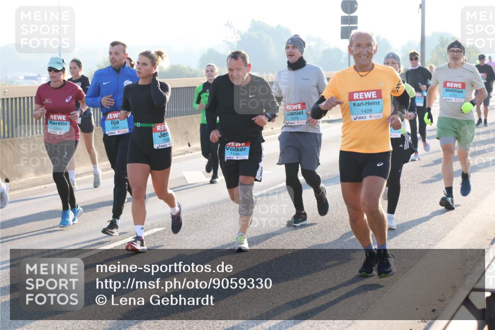 03.10.2025 - Köhlbrandbrückenlauf Lena Gebhardt http://msf.ph/oto/9059330 03.10.2025 09:18:47 Position 1 1384, 2944, 0, 1148, 1149, 1378, 1428, 1776 meine-sportfotos.de