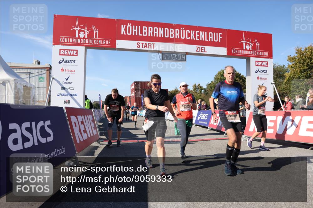 03.10.2025 - Köhlbrandbrückenlauf Lena Gebhardt http://msf.ph/oto/9059333 03.10.2025 13:10:10 Ziel 4196, 4343, 4573, 4683, 4730, 4787, 4822, 4929, 5029, 5977, 6083, 6111, 6428, 6432, 6764, 6813 meine-sportfotos.de