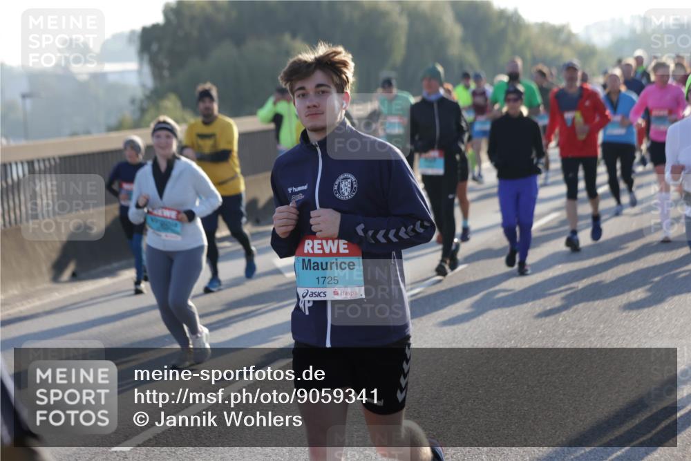 03.10.2025 - Köhlbrandbrückenlauf Jannik Wohlers http://msf.ph/oto/9059341 03.10.2025 09:22:12 Position 3 1725 meine-sportfotos.de