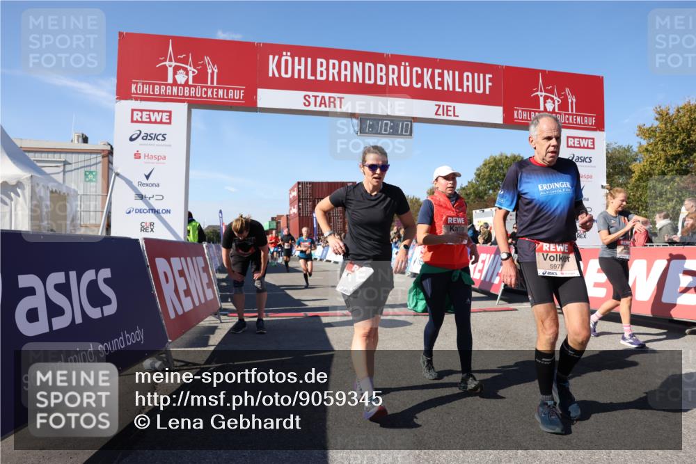 03.10.2025 - Köhlbrandbrückenlauf Lena Gebhardt http://msf.ph/oto/9059345 03.10.2025 13:10:10 Ziel 4196, 4343, 4573, 4683, 4730, 4787, 4822, 4929, 5029, 5977, 6083, 6111, 6428, 6432, 6764, 6813 meine-sportfotos.de