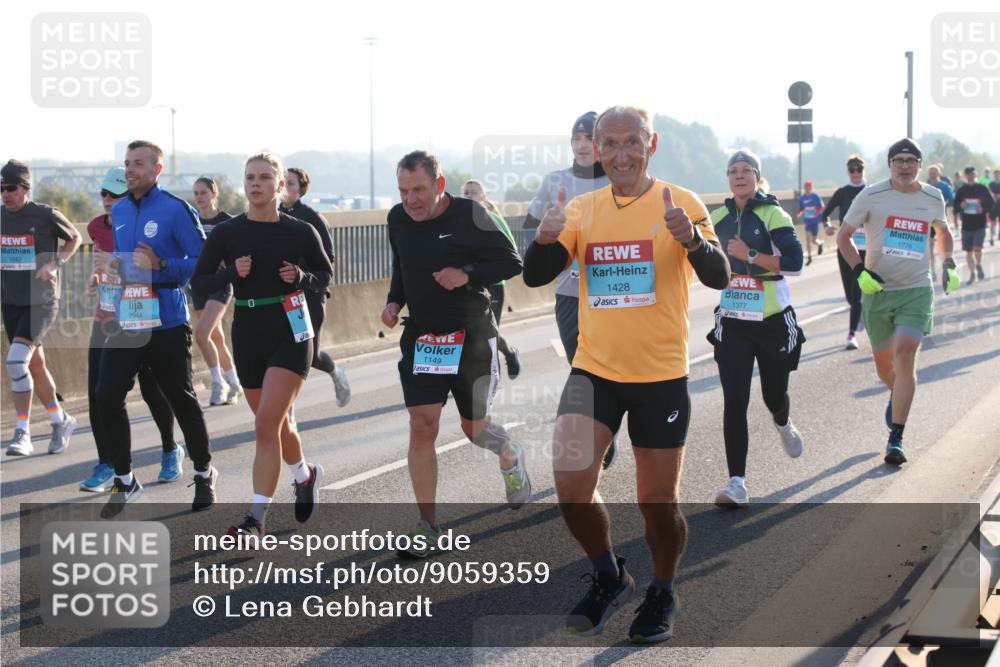 03.10.2025 - Köhlbrandbrückenlauf Lena Gebhardt http://msf.ph/oto/9059359 03.10.2025 09:18:48 Position 1 1243, 2944, 0, 1149, 1428, 1377, 1776 meine-sportfotos.de