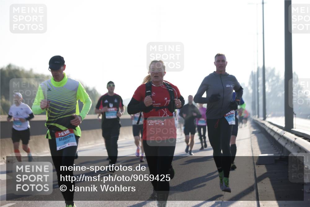 03.10.2025 - Köhlbrandbrückenlauf Jannik Wohlers http://msf.ph/oto/9059425 03.10.2025 09:14:22 Position 3 3514 meine-sportfotos.de