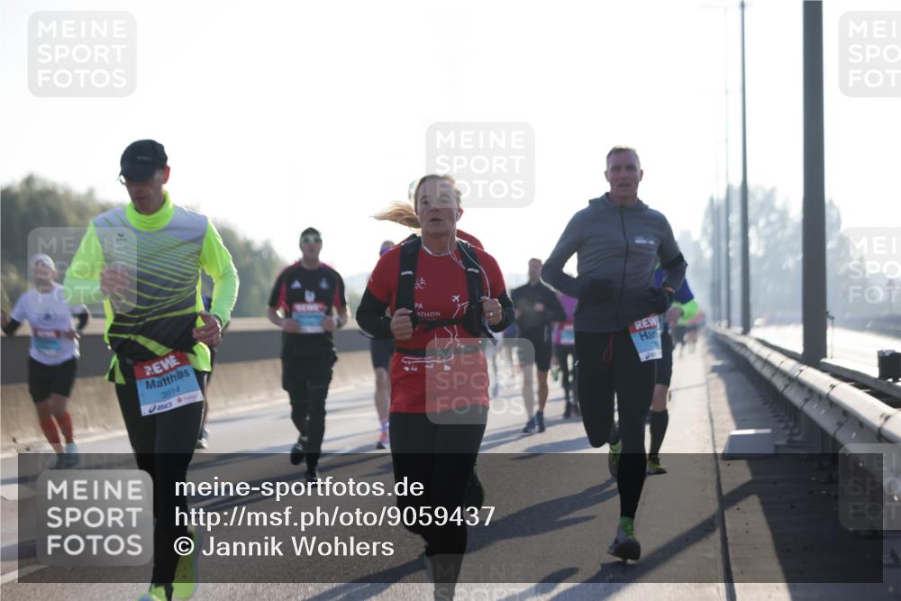 03.10.2025 - Köhlbrandbrückenlauf Jannik Wohlers http://msf.ph/oto/9059437 03.10.2025 09:14:23 Position 3 3514 meine-sportfotos.de