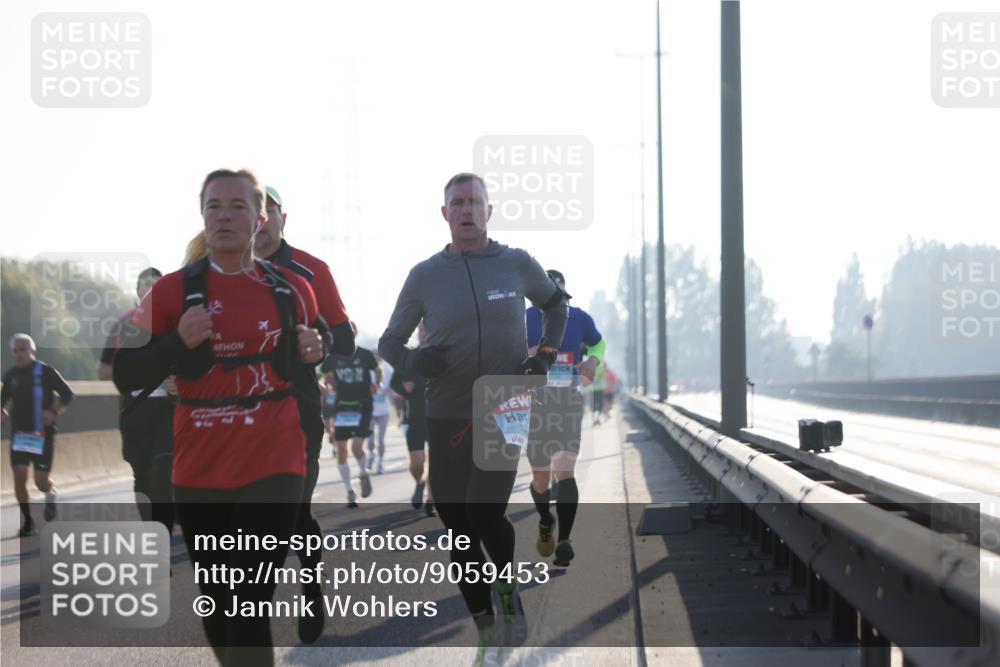 03.10.2025 - Köhlbrandbrückenlauf Jannik Wohlers http://msf.ph/oto/9059453 03.10.2025 09:14:23 Position 3  meine-sportfotos.de