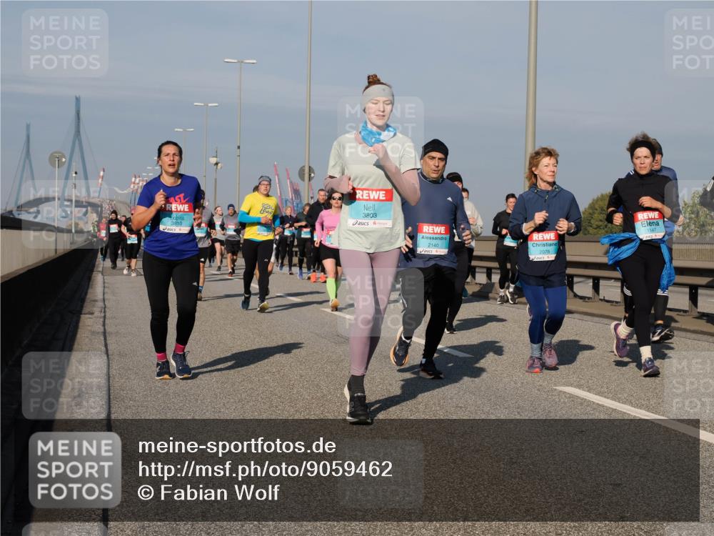 03.10.2025 - Köhlbrandbrückenlauf Fabian Wolf http://msf.ph/oto/9059462 03.10.2025 10:04:50 Position 3 3810, 1900, 3803, 1147, 2140, 2078 meine-sportfotos.de