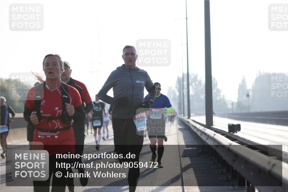 03.10.2025 - Köhlbrandbrückenlauf Jannik Wohlers http://msf.ph/oto/9059472 03.10.2025 09:14:23 Position 3 054 meine-sportfotos.de