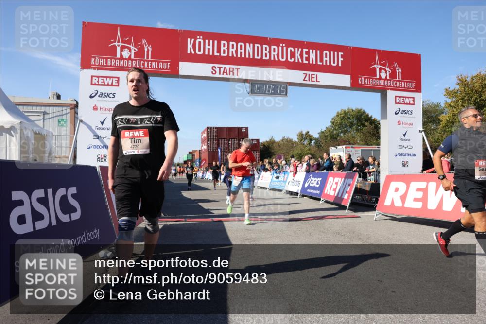 03.10.2025 - Köhlbrandbrückenlauf Lena Gebhardt http://msf.ph/oto/9059483 03.10.2025 13:10:15 Ziel 4147, 4196, 4343, 4364, 4573, 4683, 4730, 4822, 5029, 5977, 6111, 6428, 6432, 6587, 6813 meine-sportfotos.de