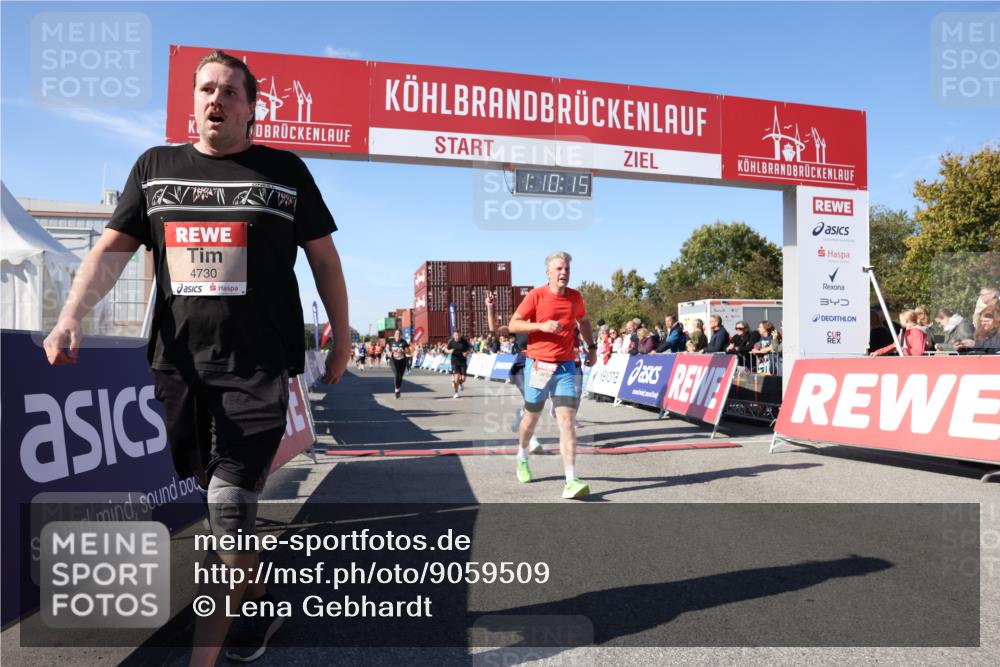 03.10.2025 - Köhlbrandbrückenlauf Lena Gebhardt http://msf.ph/oto/9059509 03.10.2025 13:10:16 Ziel 4147, 4196, 4343, 4364, 4573, 4683, 4730, 4822, 5029, 5977, 6111, 6587, 6813 meine-sportfotos.de