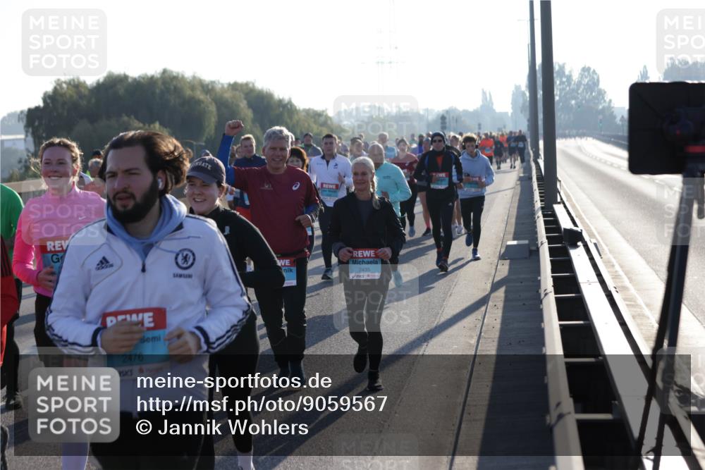 03.10.2025 - Köhlbrandbrückenlauf Jannik Wohlers http://msf.ph/oto/9059567 03.10.2025 09:22:17 Position 3 2476, 2435 meine-sportfotos.de