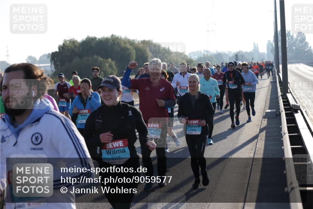03.10.2025 - Köhlbrandbrückenlauf Jannik Wohlers http://msf.ph/oto/9059577 03.10.2025 09:22:17 Position 3 2476, 2315, 2114, 1687, 2435 meine-sportfotos.de