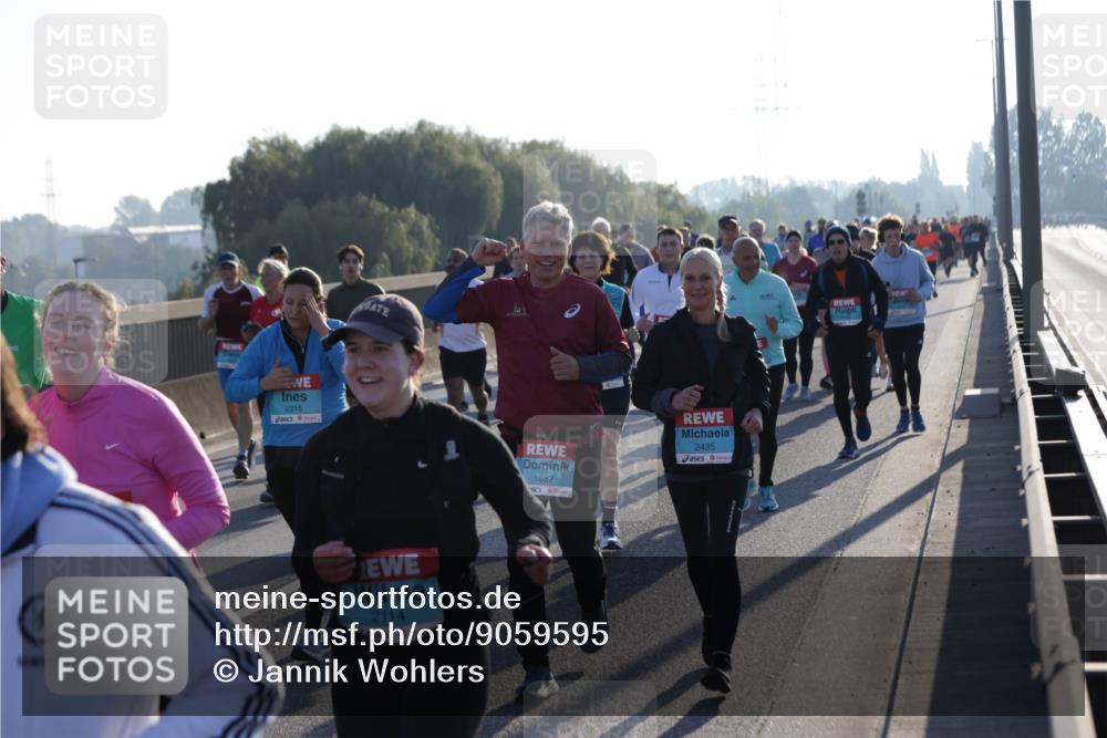 03.10.2025 - Köhlbrandbrückenlauf Jannik Wohlers http://msf.ph/oto/9059595 03.10.2025 09:22:17 Position 3 2315, 1687, 2114, 2435 meine-sportfotos.de
