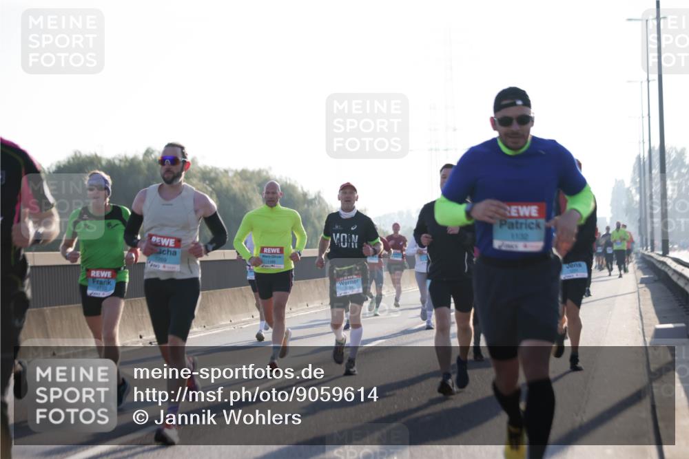 03.10.2025 - Köhlbrandbrückenlauf Jannik Wohlers http://msf.ph/oto/9059614 03.10.2025 09:14:26 Position 3 1287, 9, 1168, 1132 meine-sportfotos.de