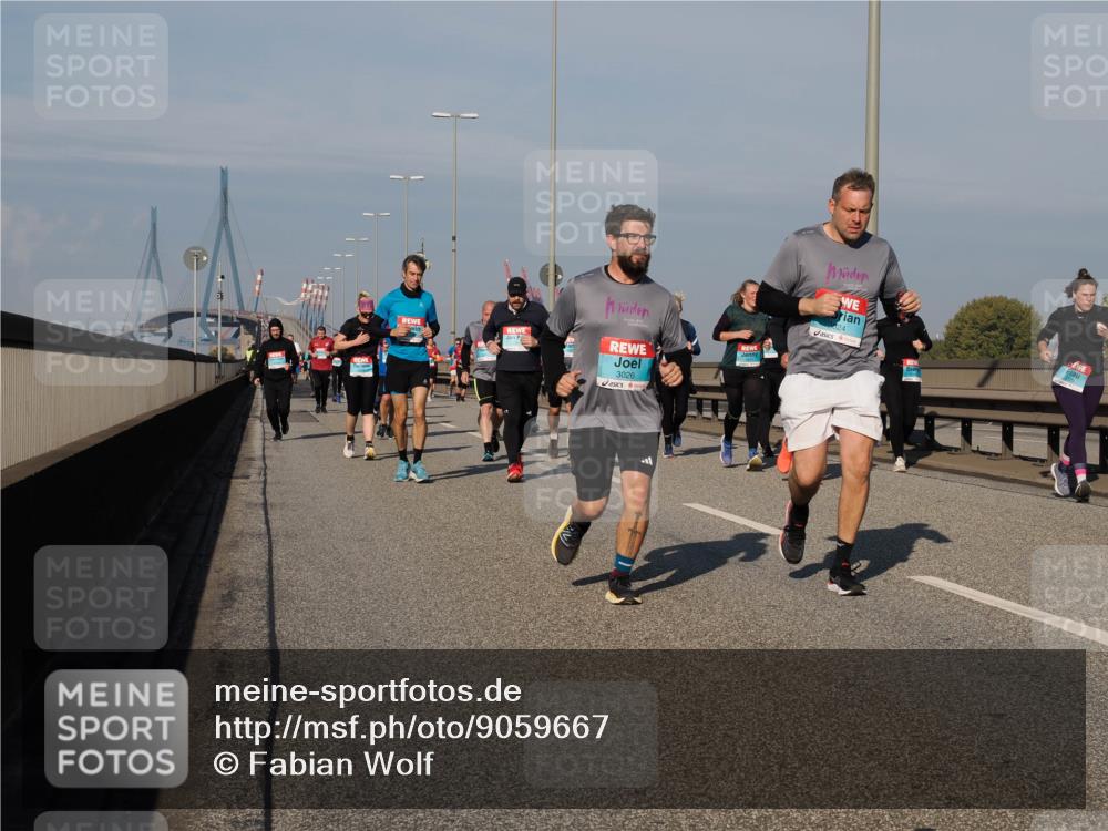 03.10.2025 - Köhlbrandbrückenlauf Fabian Wolf http://msf.ph/oto/9059667 03.10.2025 10:04:56 Position 3 3026 meine-sportfotos.de