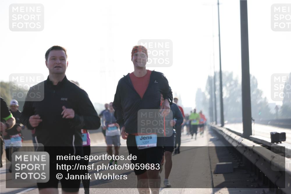 03.10.2025 - Köhlbrandbrückenlauf Jannik Wohlers http://msf.ph/oto/9059683 03.10.2025 09:14:28 Position 3 1231 meine-sportfotos.de
