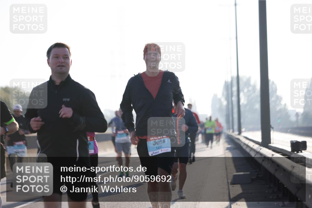 03.10.2025 - Köhlbrandbrückenlauf Jannik Wohlers http://msf.ph/oto/9059692 03.10.2025 09:14:28 Position 3 1231 meine-sportfotos.de