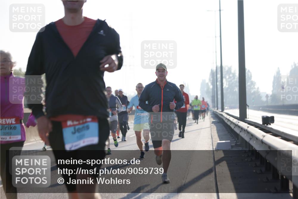 03.10.2025 - Köhlbrandbrückenlauf Jannik Wohlers http://msf.ph/oto/9059739 03.10.2025 09:14:29 Position 3 2263, 11134, 1639 meine-sportfotos.de