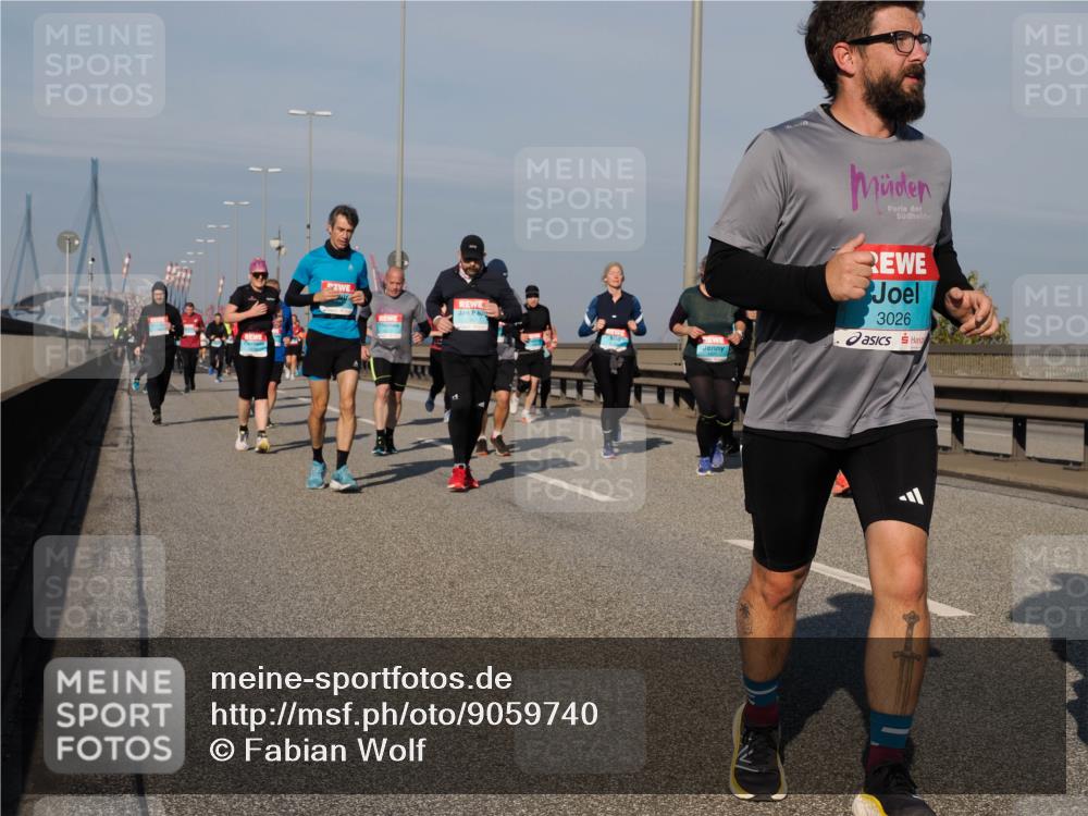 03.10.2025 - Köhlbrandbrückenlauf Fabian Wolf http://msf.ph/oto/9059740 03.10.2025 10:04:58 Position 3 3026 meine-sportfotos.de